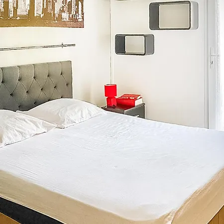 Holiday home In Lisle Sur La Sorgue *